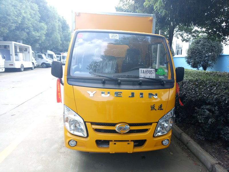 躍進柴油3米3(藍牌)液體廂式車